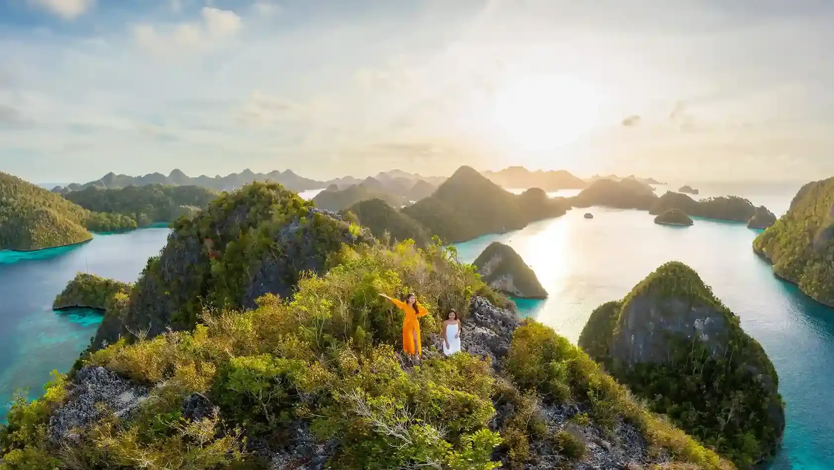 Booking Wayag Trip