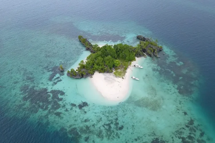 Misool Trip | Pulau Banos | Raja Ampat Trip